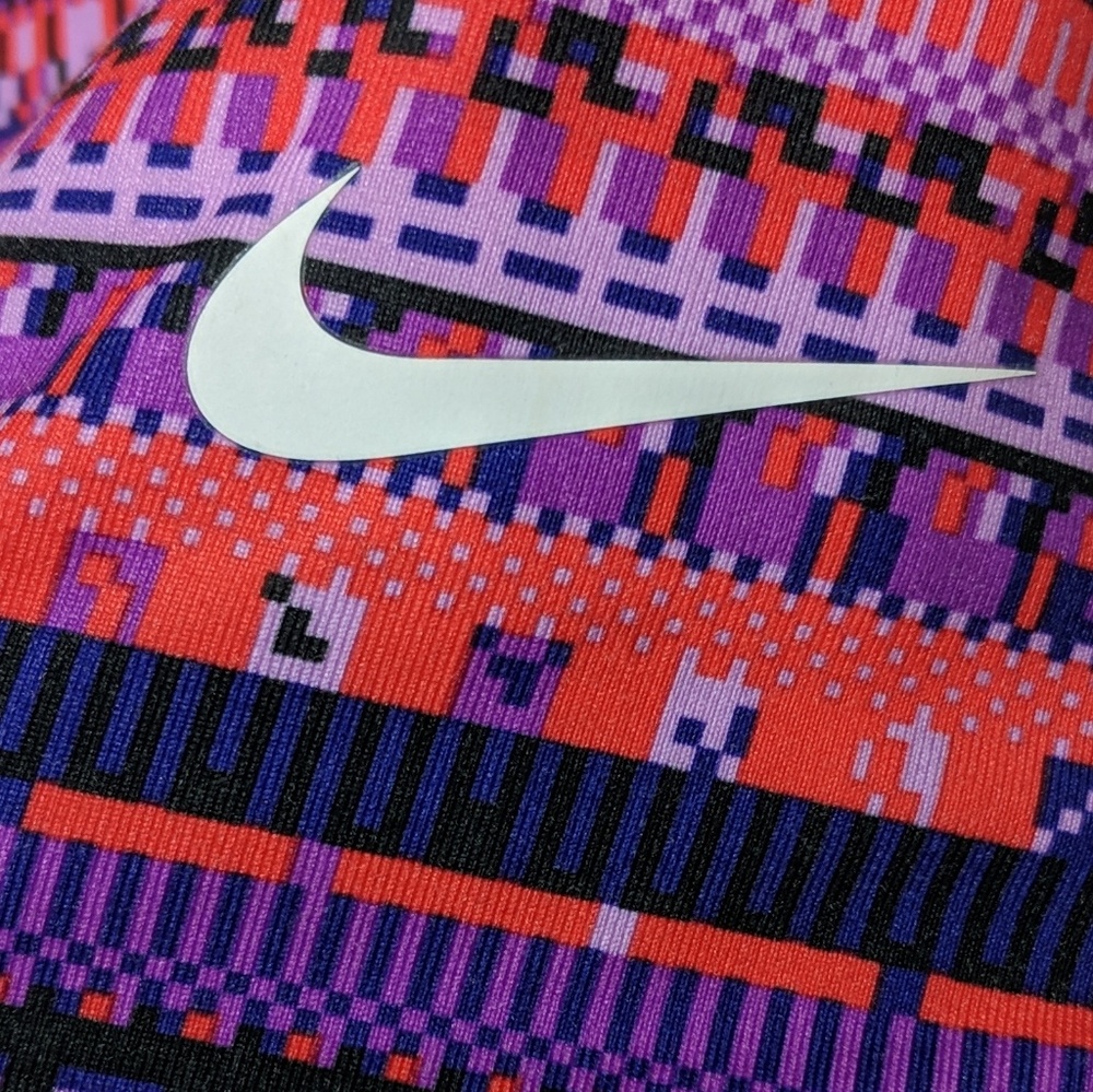 Nike Pro Dri-Fit Aztec Print Pullover - Picture 6 of 8